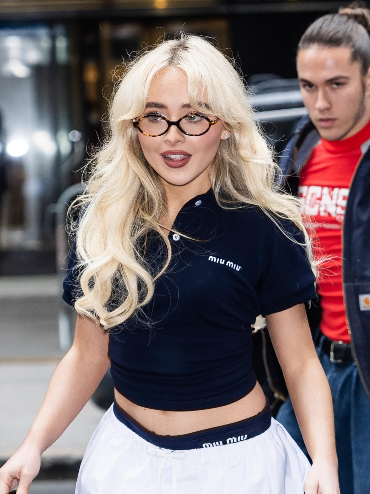 Frisuren mit Pony Sabrina Carpenter Sabrina Carpenter